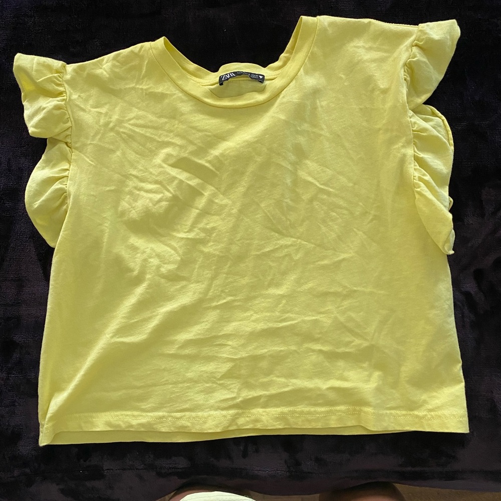 COPY - zara yellow tee size small